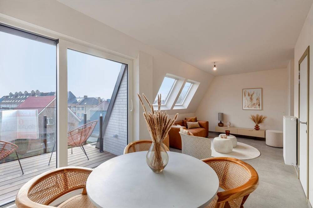Appartement te  koop in Sint-Andries 8200 305000.00€ 2 slaapkamers 73.00m² - Zoekertje 1377093