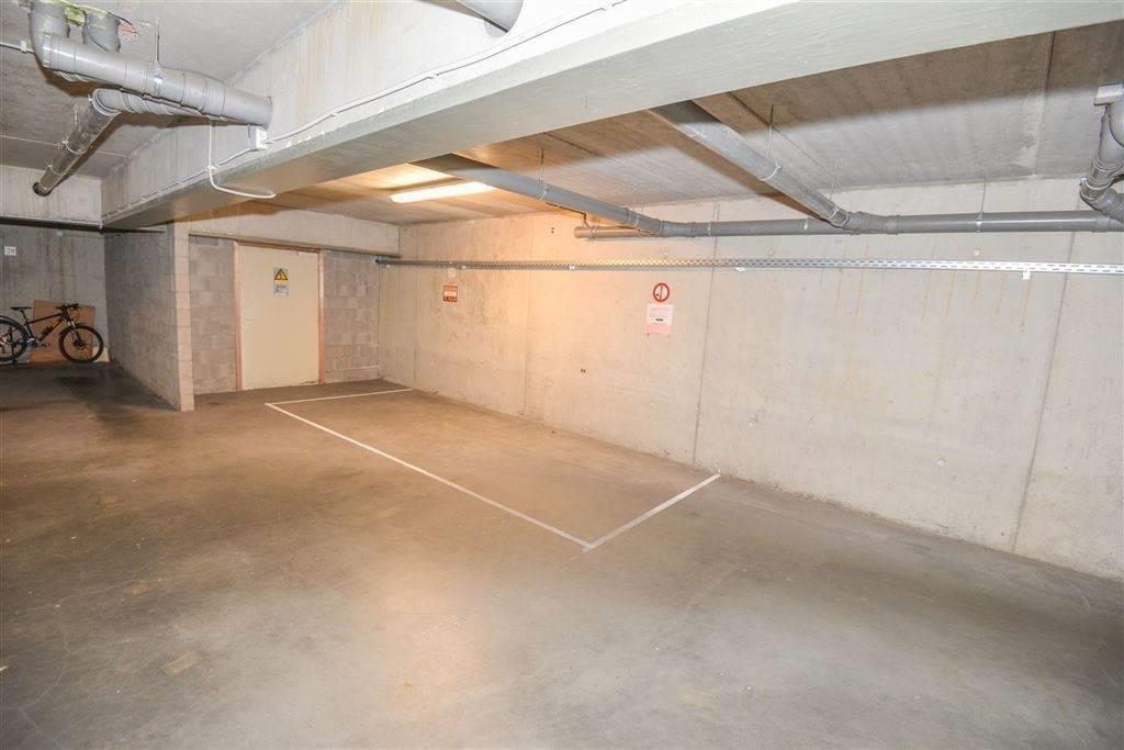 Parking & garage te  huur in Wevelgem 8560 60.00€  slaapkamers m² - Zoekertje 1377276