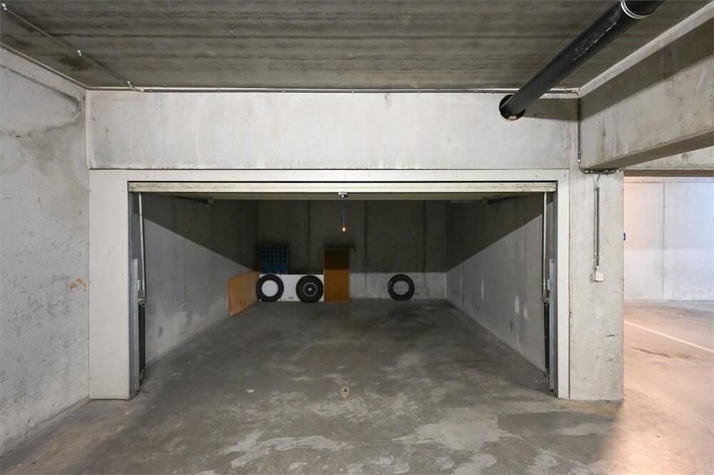 Parking & garage te  koop in Heist-aan-Zee 8301 100000.00€  slaapkamers m² - Zoekertje 1378401