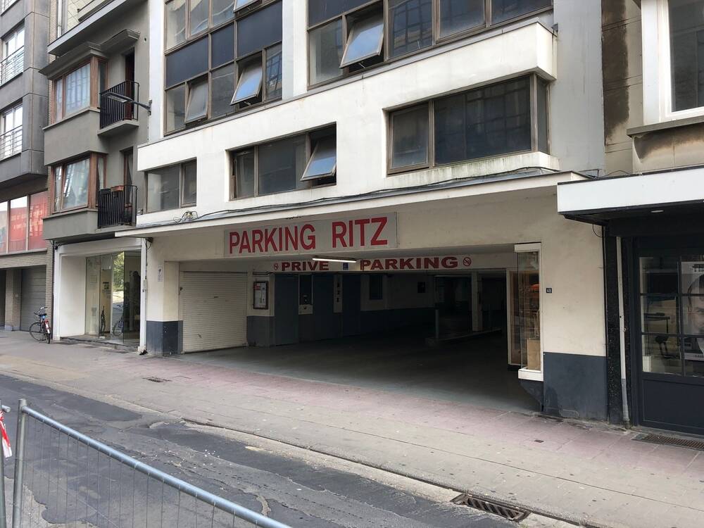 Box te  koop in Oostende 8400 40000.00€  slaapkamers m² - Zoekertje 32382