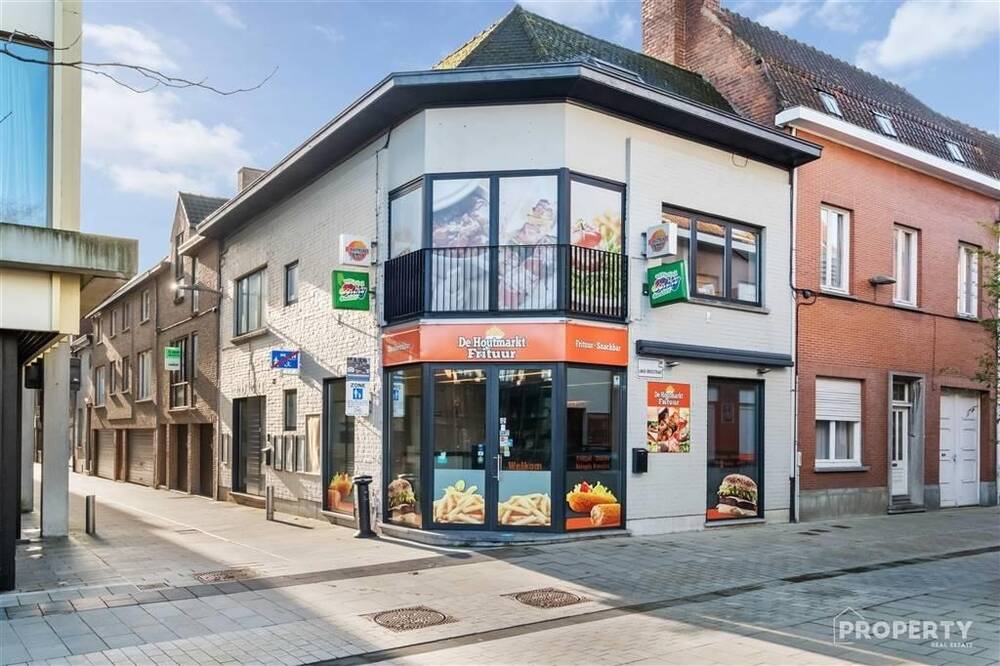 Handelszaak te  huur in Kortrijk 8500 1800.00€  slaapkamers m² - Zoekertje 1293027