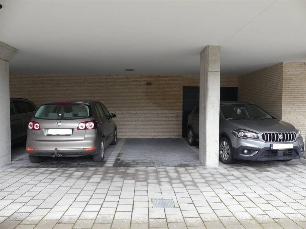 Parking & garage te  huur in Diksmuide 8600 45.00€  slaapkamers m² - Zoekertje 1293674