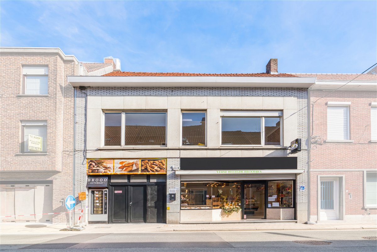 Commerciële ruimte te koop in Izegem 8870 299000.00€ 2 slaapkamers m² - Zoekertje 88888