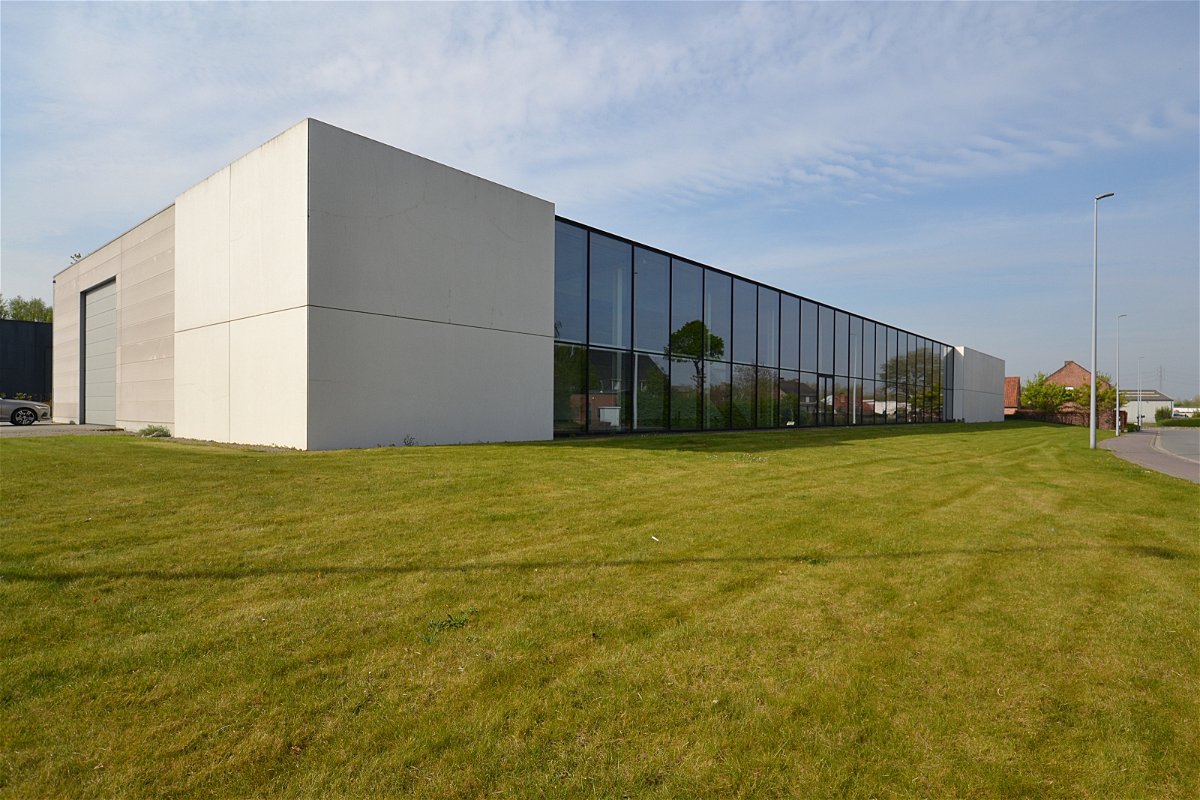 Kantoor te huur in Roeselare 8800 3150.00€ slaapkamers m² - Zoekertje 88886