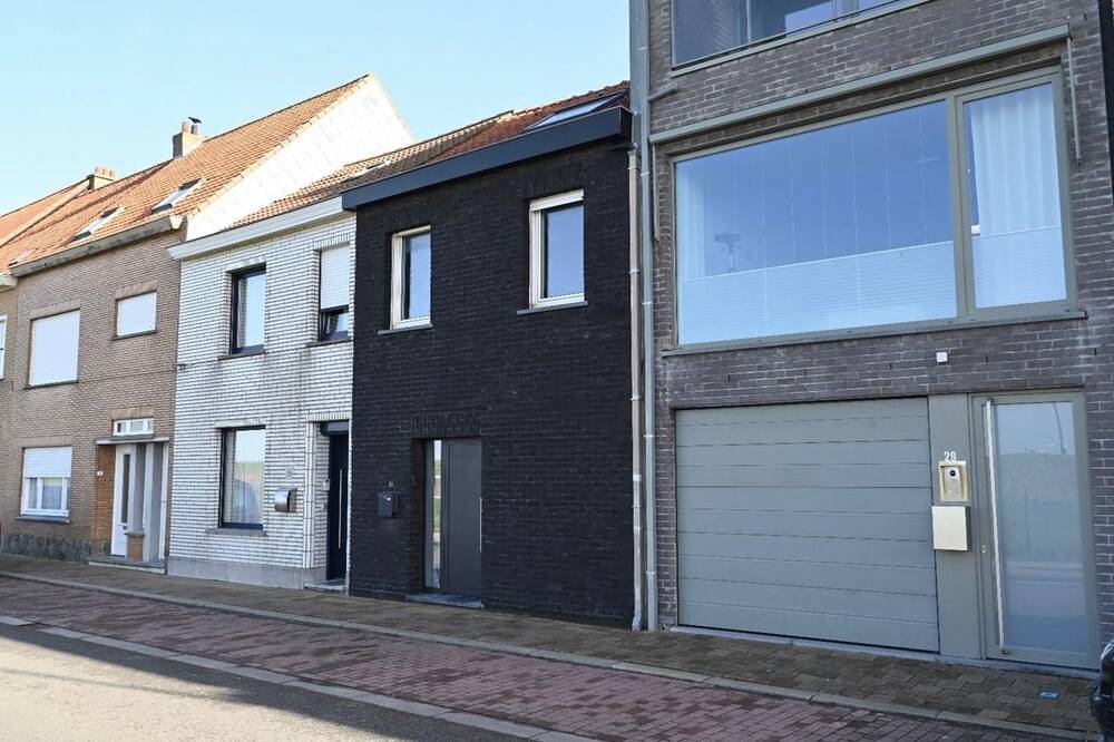 Huis te  koop in Bredene 8450 299000.00€ 3 slaapkamers m² - Zoekertje 1299330