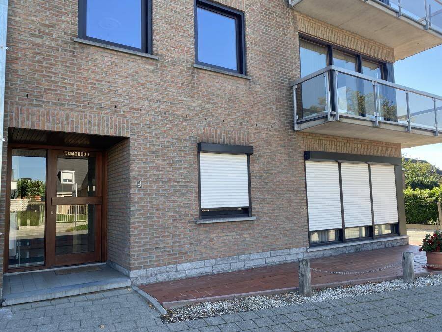 Appartement te  koop in Oostkamp 8020 220000.00€ 2 slaapkamers m² - Zoekertje 1299836