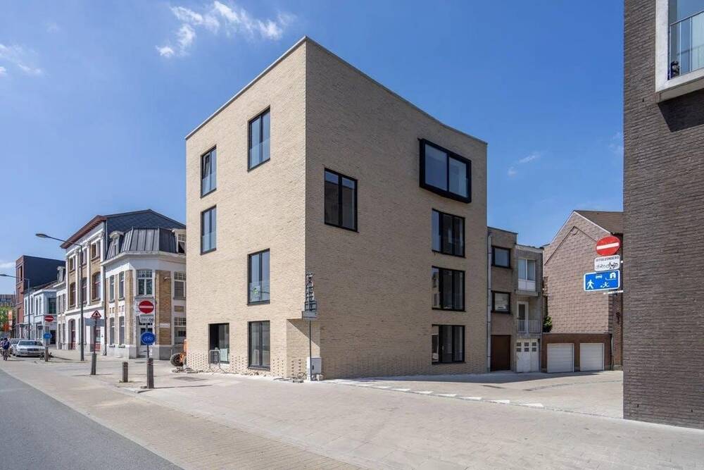 Appartement te  huur in Kortrijk 8500 460.00€  slaapkamers 0.00m² - Zoekertje 1303563