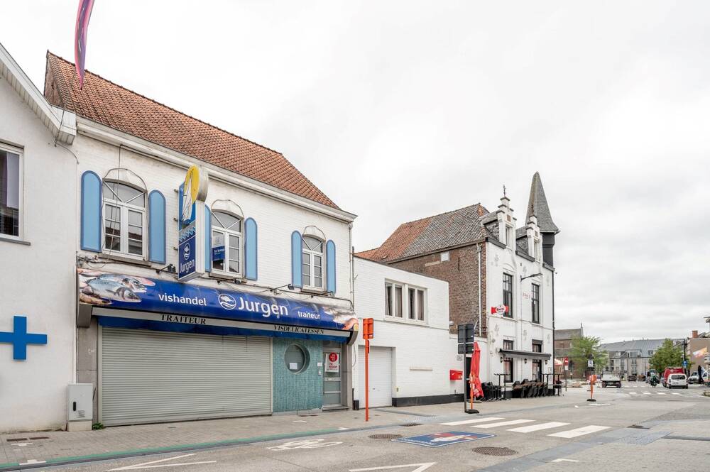 Commerciële ruimte te koop in Kuurne 8520 299000.00€ slaapkamers 363.00m² - Zoekertje 89120