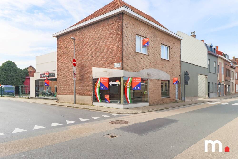 Commerciële ruimte te  koop in Kortrijk 8500 375000.00€  slaapkamers 200.00m² - Zoekertje 1309683