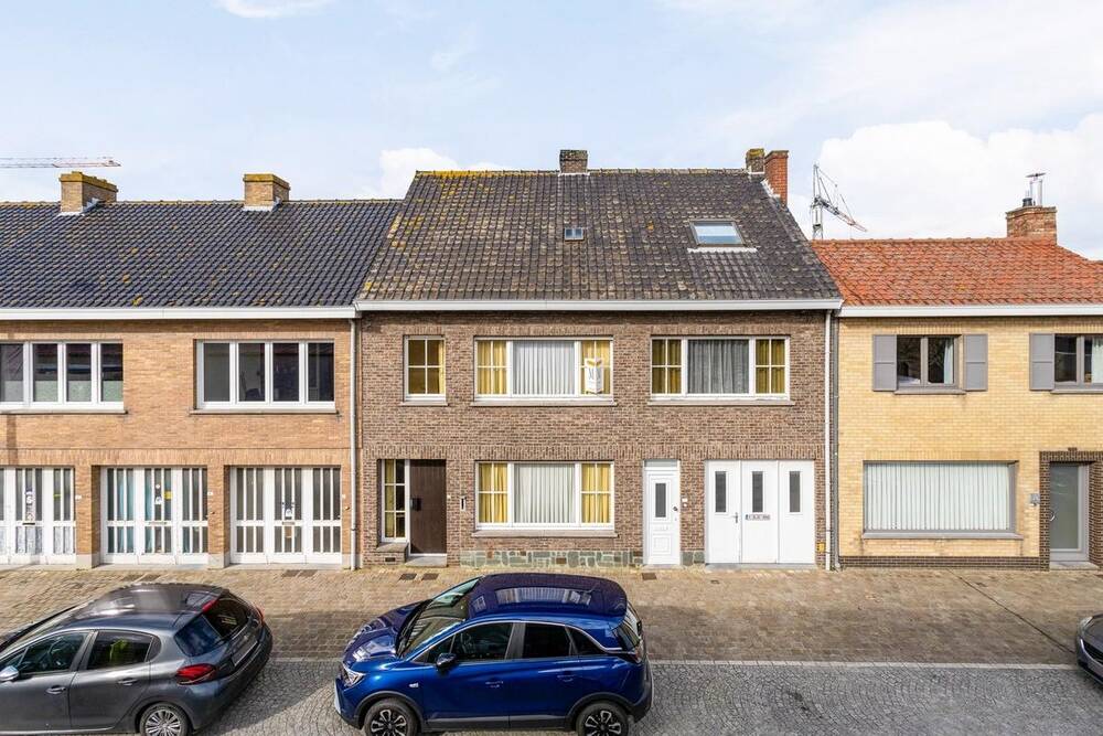 Huis te  koop in Oostduinkerke 8670 445000.00€ 4 slaapkamers 272.00m² - Zoekertje 1311102
