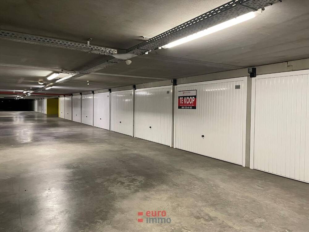 Parking & garage te  koop in Nieuwpoort 8620 65000.00€  slaapkamers m² - Zoekertje 1310965