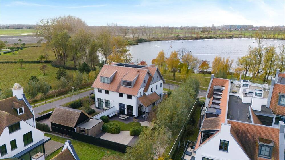 Villa te  koop in Knokke-Heist 8300 0.00€ 4 slaapkamers 420.00m² - Zoekertje 1312746