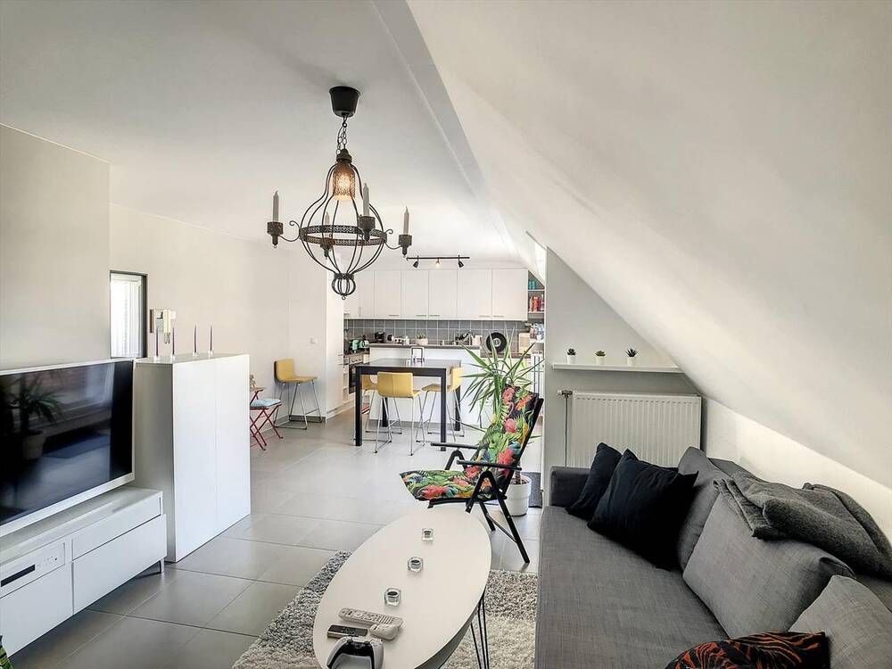 Appartement te  huur in Kortrijk 8500 695.00€ 1 slaapkamers 101.00m² - Zoekertje 1318408