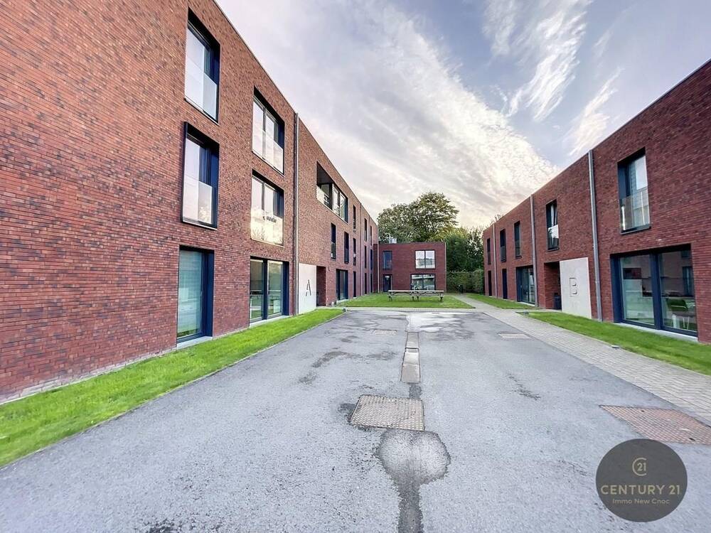 Appartementsgebouw te  koop in Sint-Andries 8200 110000.00€  slaapkamers 18.00m² - Zoekertje 1317982