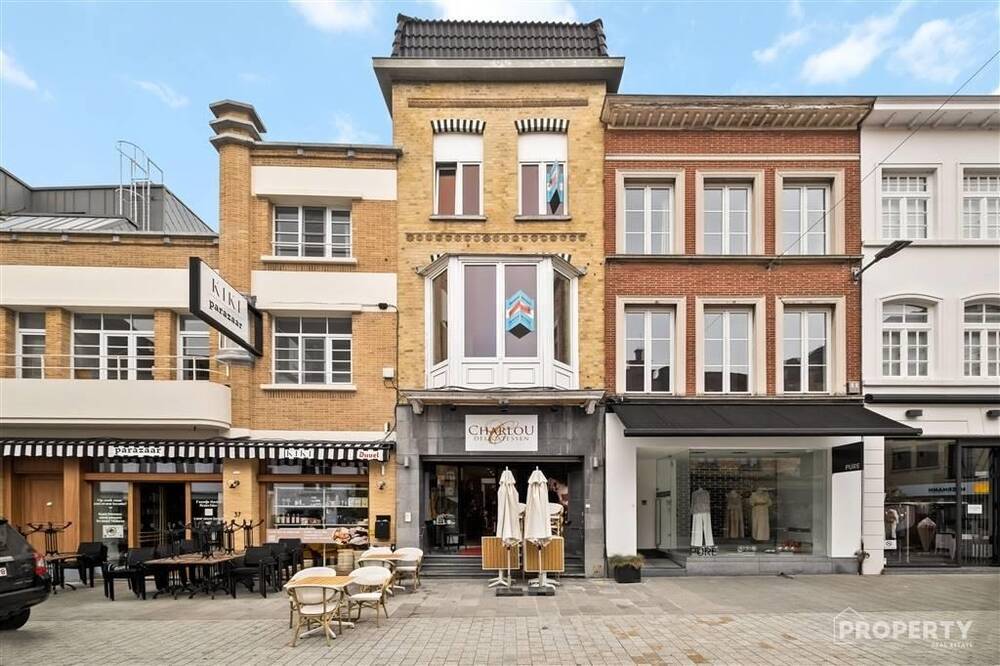 Handelszaak te  koop in Kortrijk 8500 235000.00€  slaapkamers 144.00m² - Zoekertje 1321243