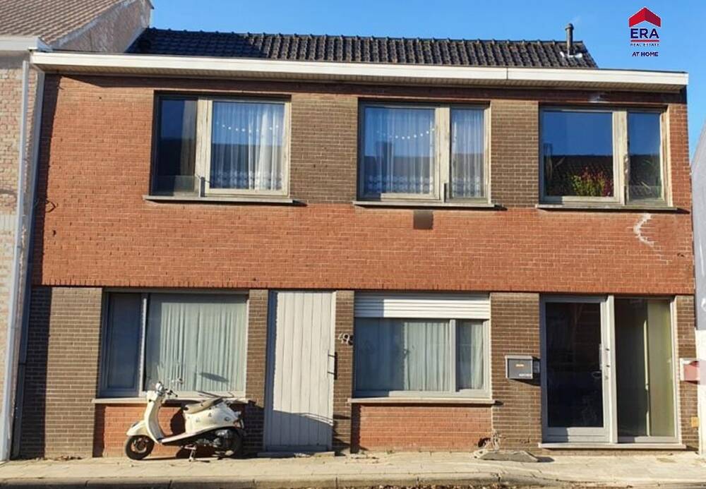 Appartement te  koop in Zonnebeke 8980 325000.00€ 4 slaapkamers m² - Zoekertje 1322576