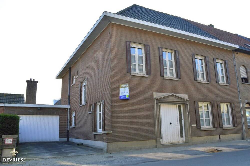 Huis te  koop in Bellegem 8510 335000.00€ 4 slaapkamers 272.00m² - Zoekertje 1324111