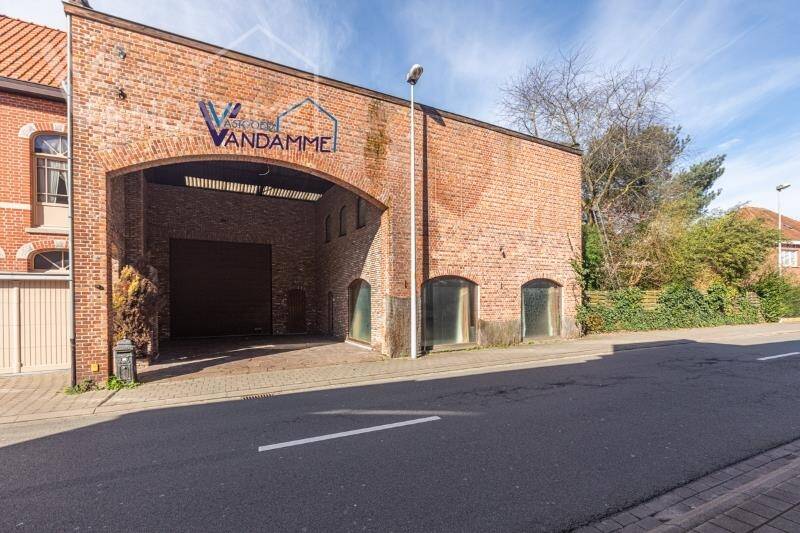 Handelszaak te koop in Kuurne 8520 350000.00€ slaapkamers m² - Zoekertje 40758