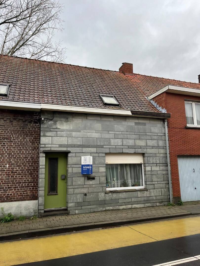 Huis te koop in Ingelmunster 8770 115000.00€ 4 slaapkamers 220.00m² - Zoekertje 277776