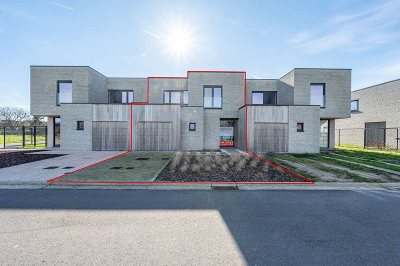 Huis te koop in Wakken 8720 354000.00€ 4 slaapkamers 176.00m² - Zoekertje 277803