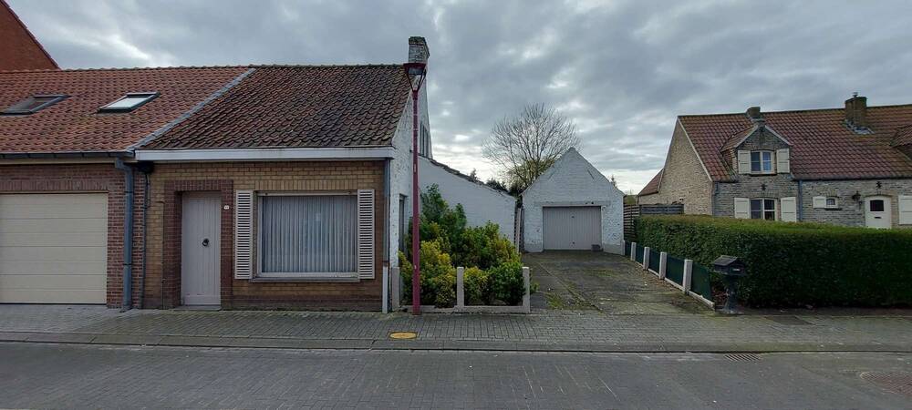 Huis te  koop in Bovekerke 8680 119000.00€ 1 slaapkamers 75.00m² - Zoekertje 1327900