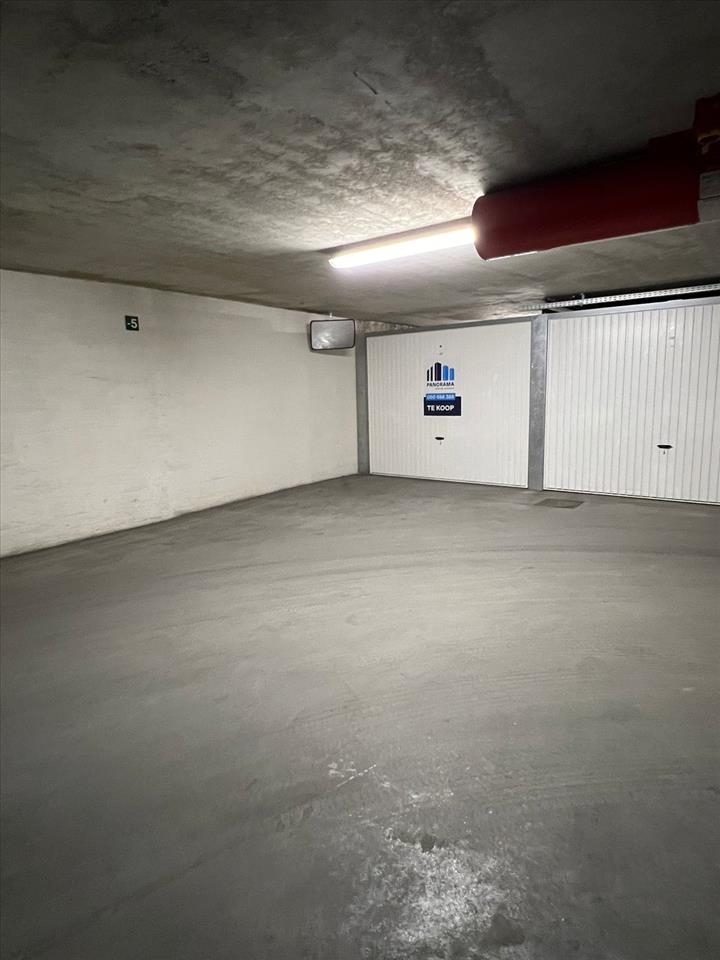 Parking & garage te  koop in Knokke-Heist 8300 100000.00€  slaapkamers m² - Zoekertje 1327645