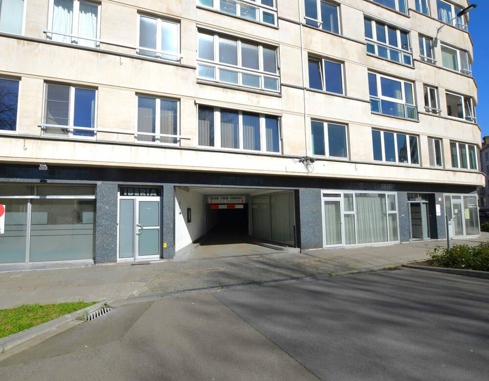 Parking & garage te  koop in Oostende 8400 39000.00€  slaapkamers m² - Zoekertje 1328349