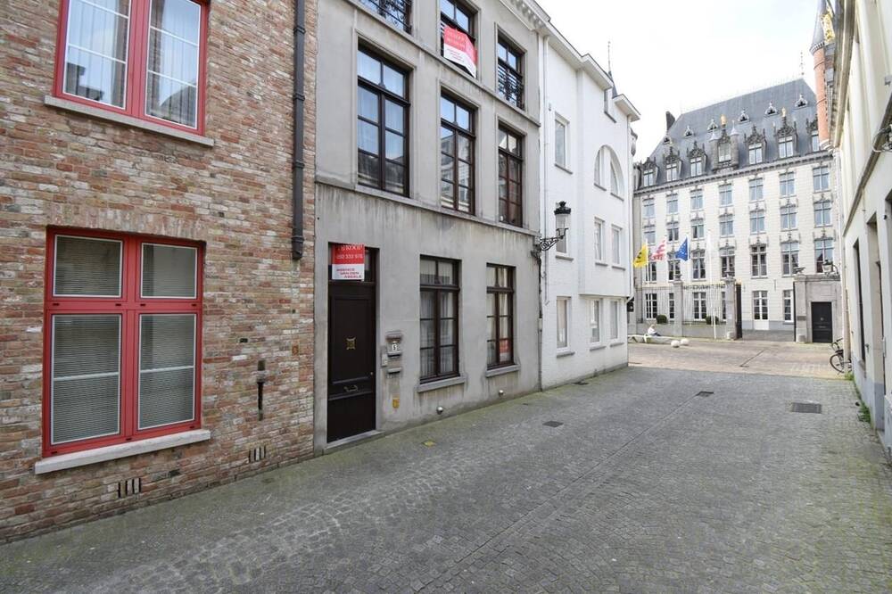 Huis te  koop in Brugge 8000 635000.00€  slaapkamers m² - Zoekertje 1329669