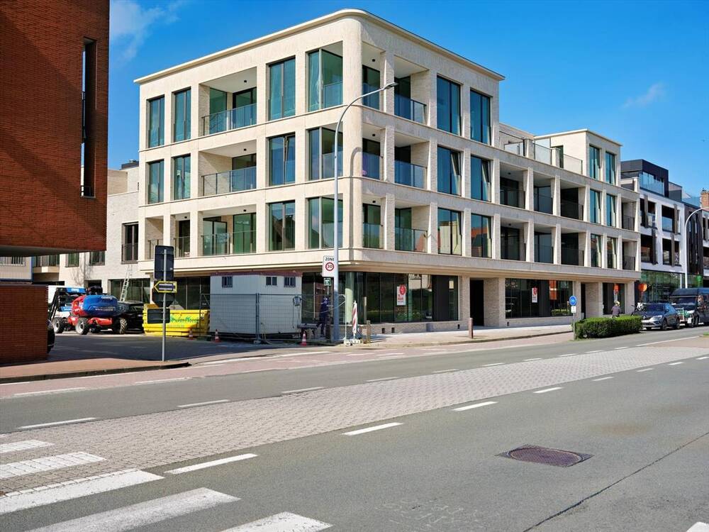 Handelszaak te  huur in Sint-Andries 8200 0.00€  slaapkamers 1016.00m² - Zoekertje 1330885