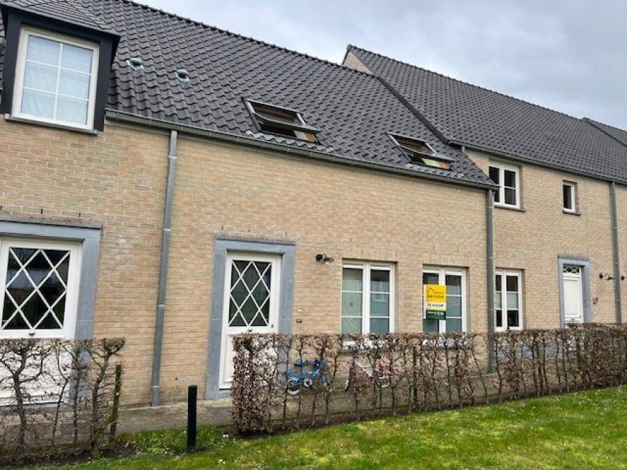 Huis te  koop in Lichtervelde 8810 299500.00€ 3 slaapkamers m² - Zoekertje 1332474