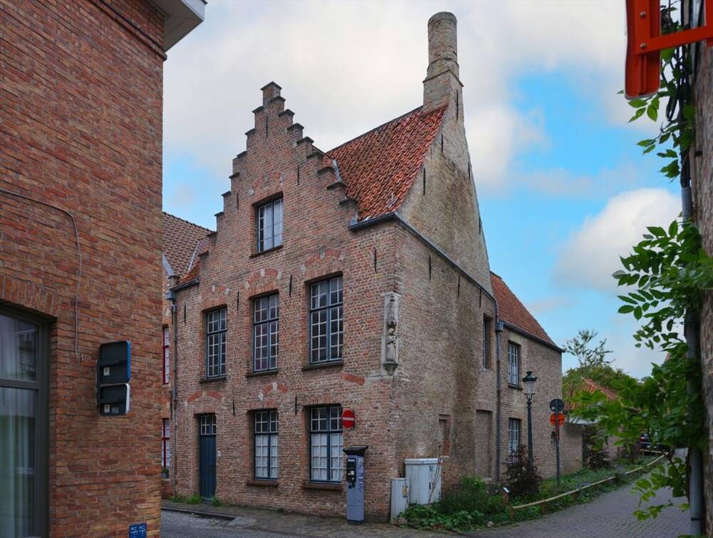 Huis te  koop in Brugge 8000 395000.00€ 4 slaapkamers m² - Zoekertje 1335270