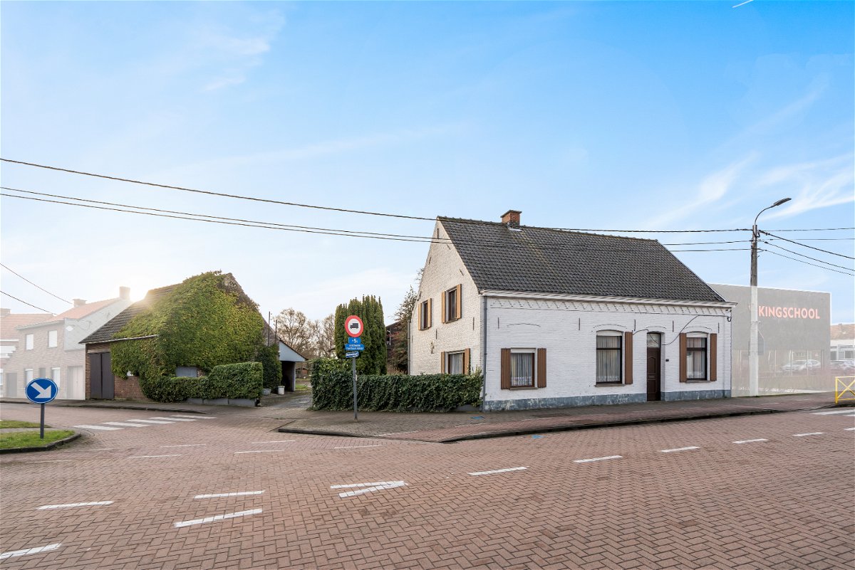 Huis te  koop in Roeselare 8800 449000.00€ 4 slaapkamers m² - Zoekertje 1336686