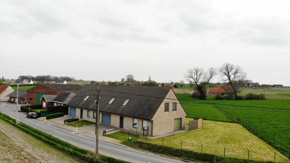 Huis te koop in Ingelmunster 8770 450000.00€ 4 slaapkamers 237.00m² - Zoekertje 277901