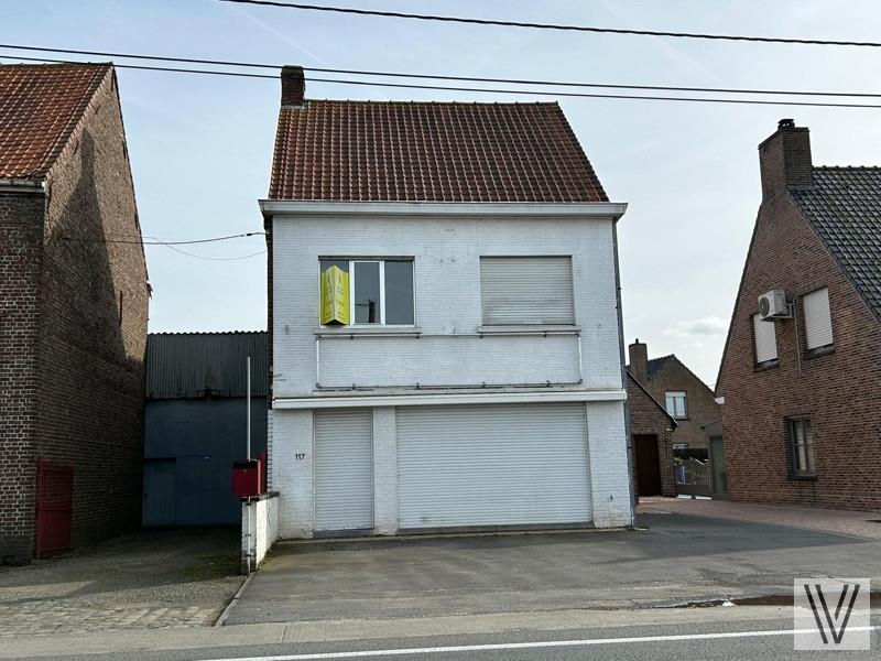 Huis te  koop in Oostrozebeke 8780 0.00€ 5 slaapkamers m² - Zoekertje 1337605
