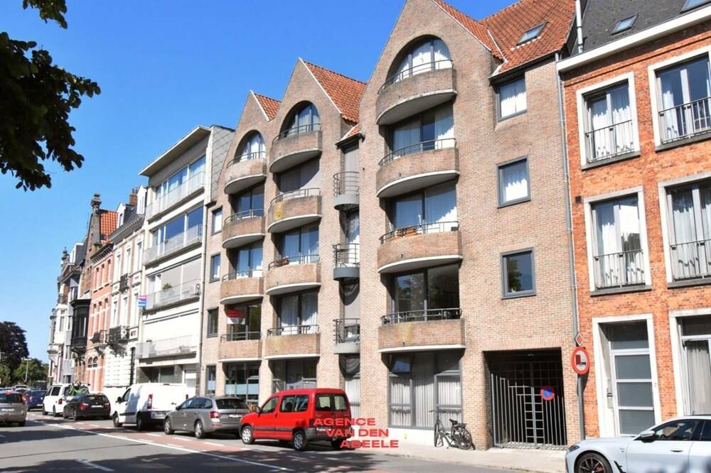 Appartement te  huur in Brugge 8000 865.00€ 2 slaapkamers m² - Zoekertje 1337906