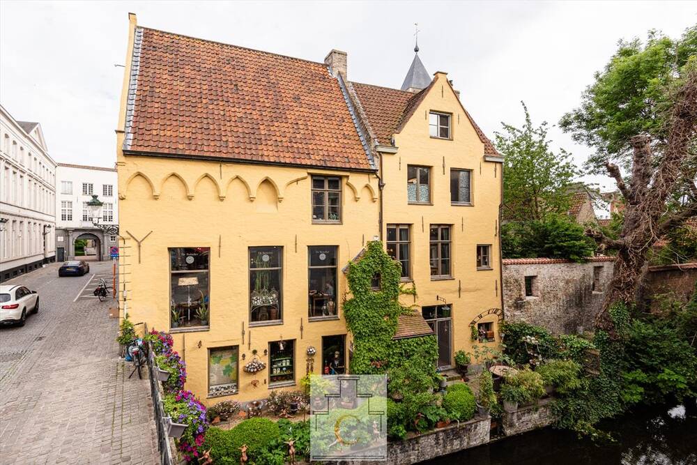 Herenhuis te  koop in Brugge 8000 995000.00€ 3 slaapkamers m² - Zoekertje 1340968