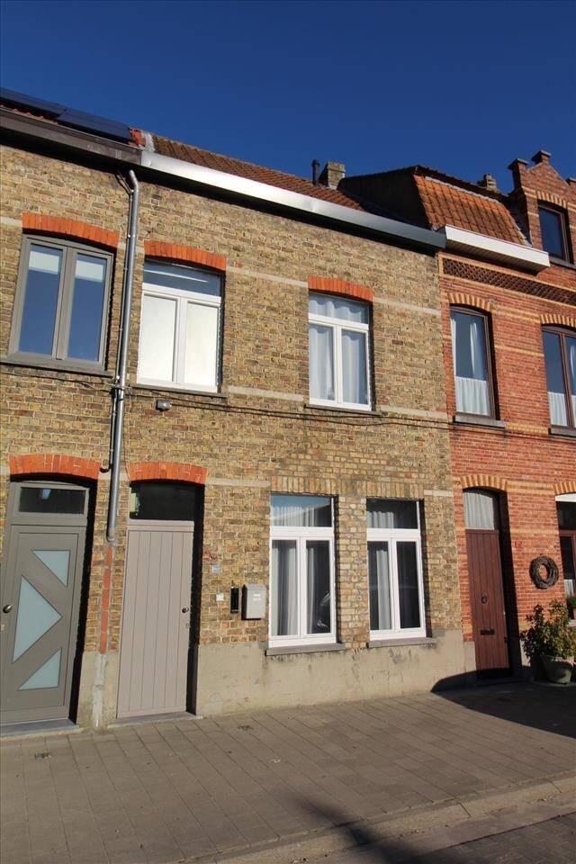 Huis te  koop in Sint-Kruis 8310 335000.00€ 3 slaapkamers 131.00m² - Zoekertje 1343202