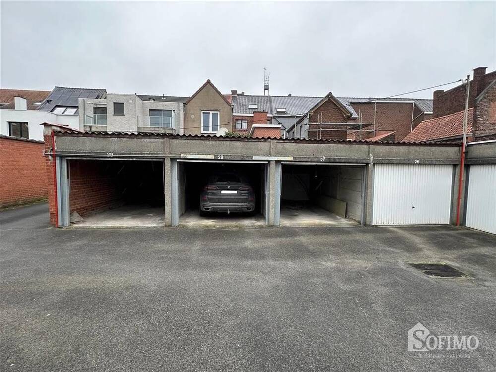 Parking & garage te  koop in Roeselare 8800 105000.00€  slaapkamers m² - Zoekertje 1347220