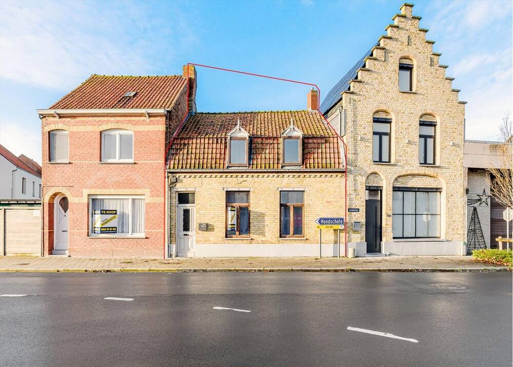 Huis te  koop in Houtem 8630 120000.00€ 4 slaapkamers m² - Zoekertje 1349423