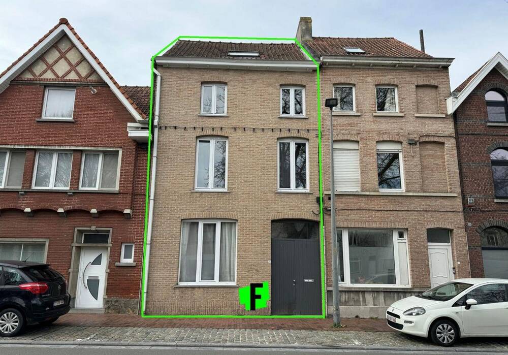 Appartement te  koop in Kortrijk 8500 599000.00€ 5 slaapkamers 0.00m² - Zoekertje 1350348