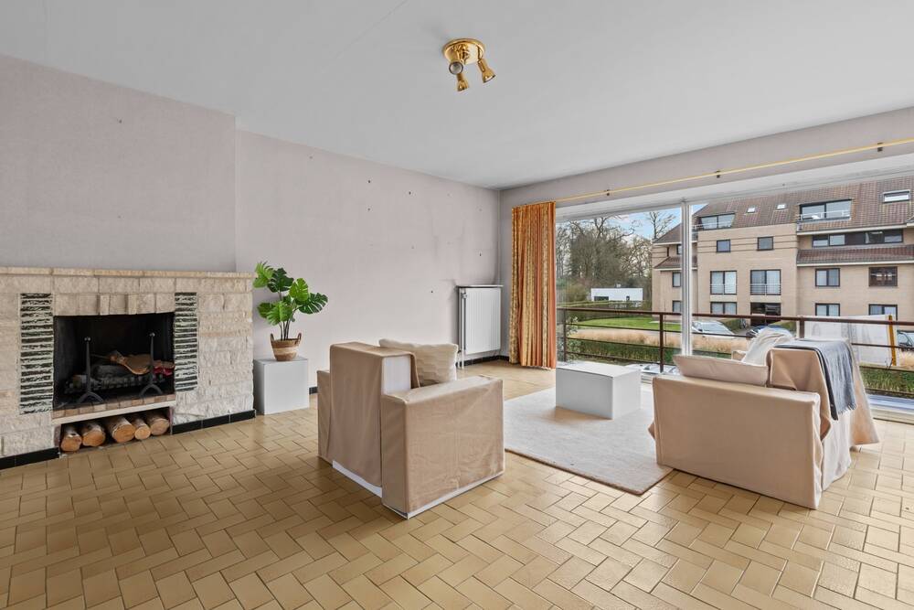 Appartement te  koop in Sint-Andries 8200 260000.00€ 3 slaapkamers 175.00m² - Zoekertje 1351191