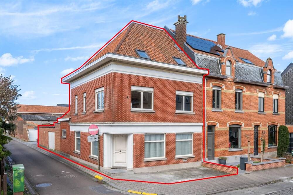 Huis te  koop in Harelbeke 8530 210000.00€ 4 slaapkamers 163.00m² - Zoekertje 1356555