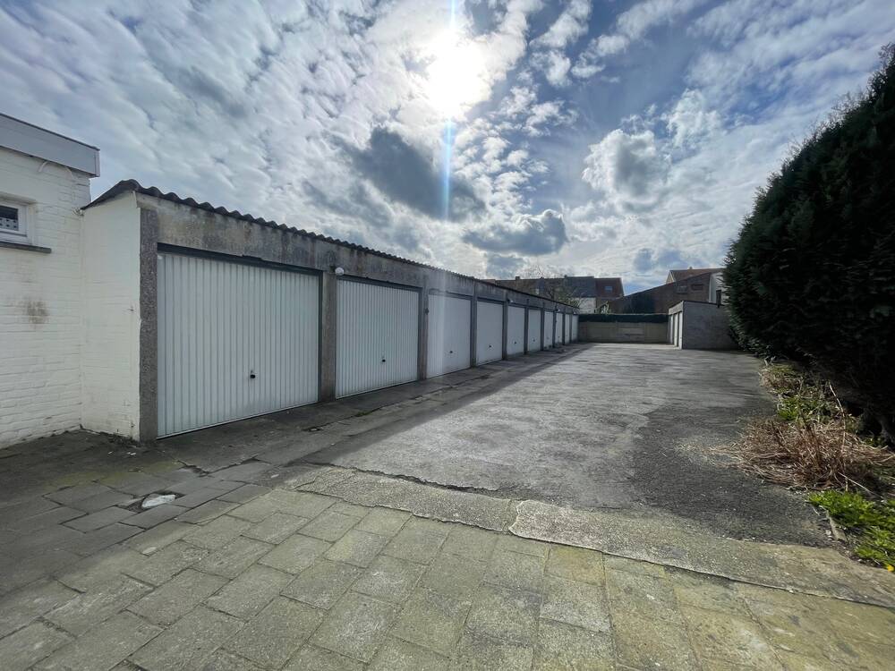 Parking & garage te  koop in Assebroek 8310 32500.00€ 0 slaapkamers m² - Zoekertje 1354248