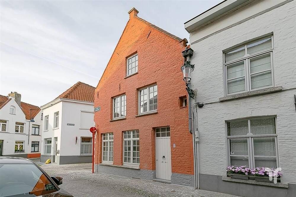 Huis te  in Brugge 8000 299500.00€ 2 slaapkamers 145.00m² - Zoekertje 1356990
