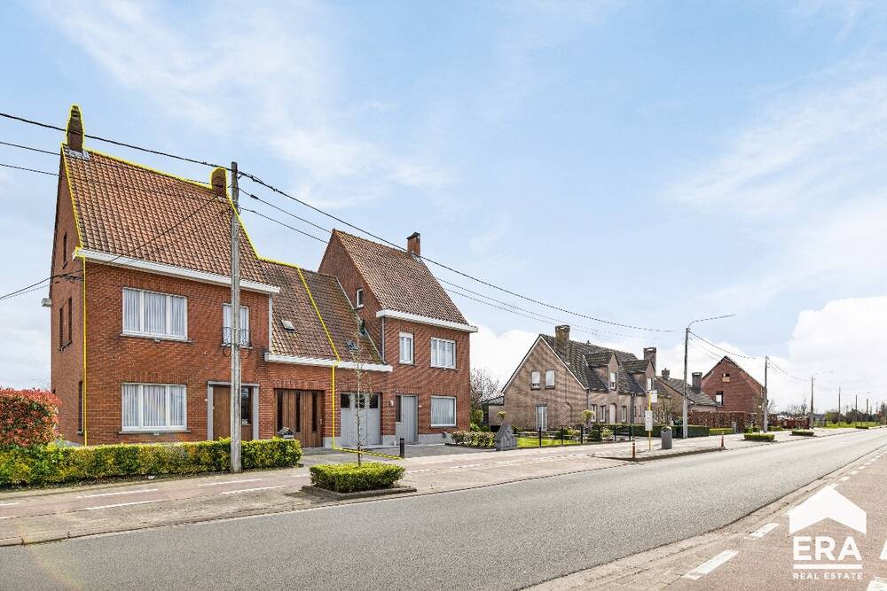 Huis te  koop in Roeselare 8800 248000.00€ 3 slaapkamers 175.00m² - Zoekertje 1356311