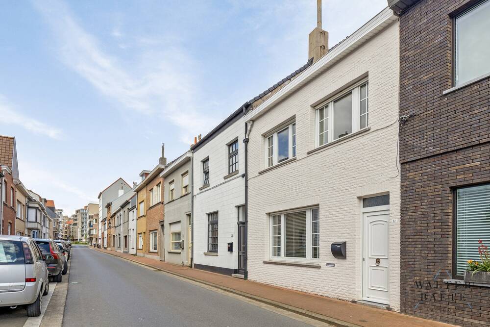 Huis te  koop in Heist-aan-Zee 8301 537000.00€ 3 slaapkamers 150.00m² - Zoekertje 1358213
