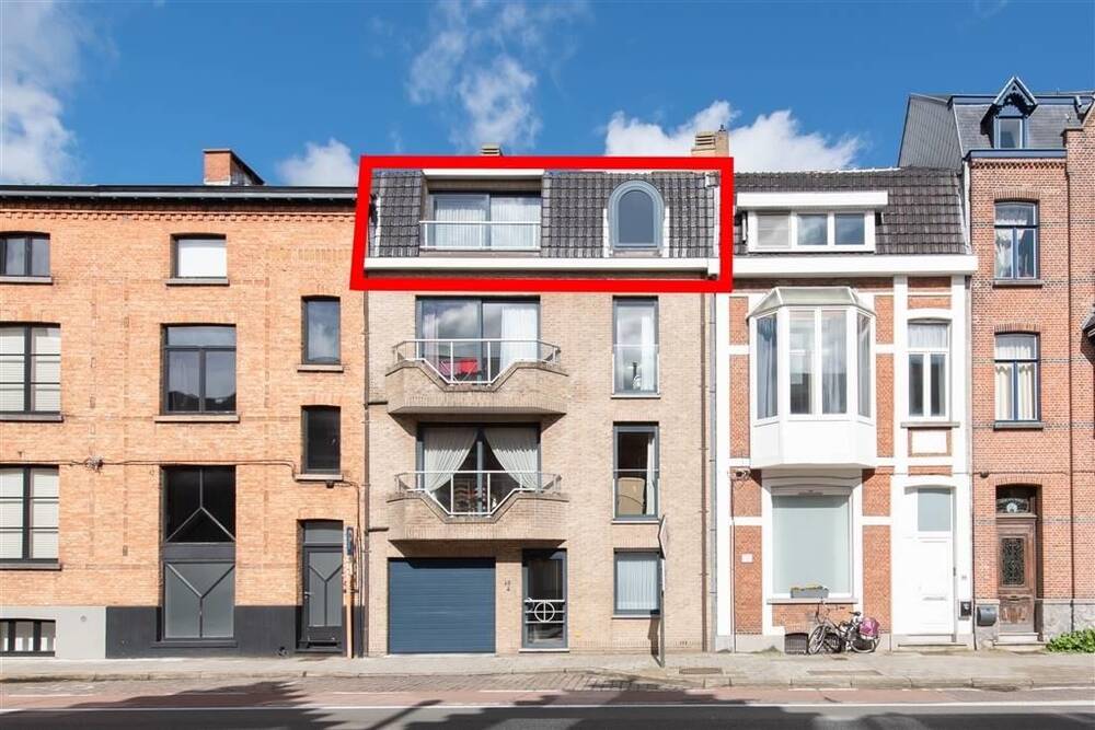 Duplex te  huur in Sint-Andries 8200 895.00€ 3 slaapkamers 136.00m² - Zoekertje 1358373