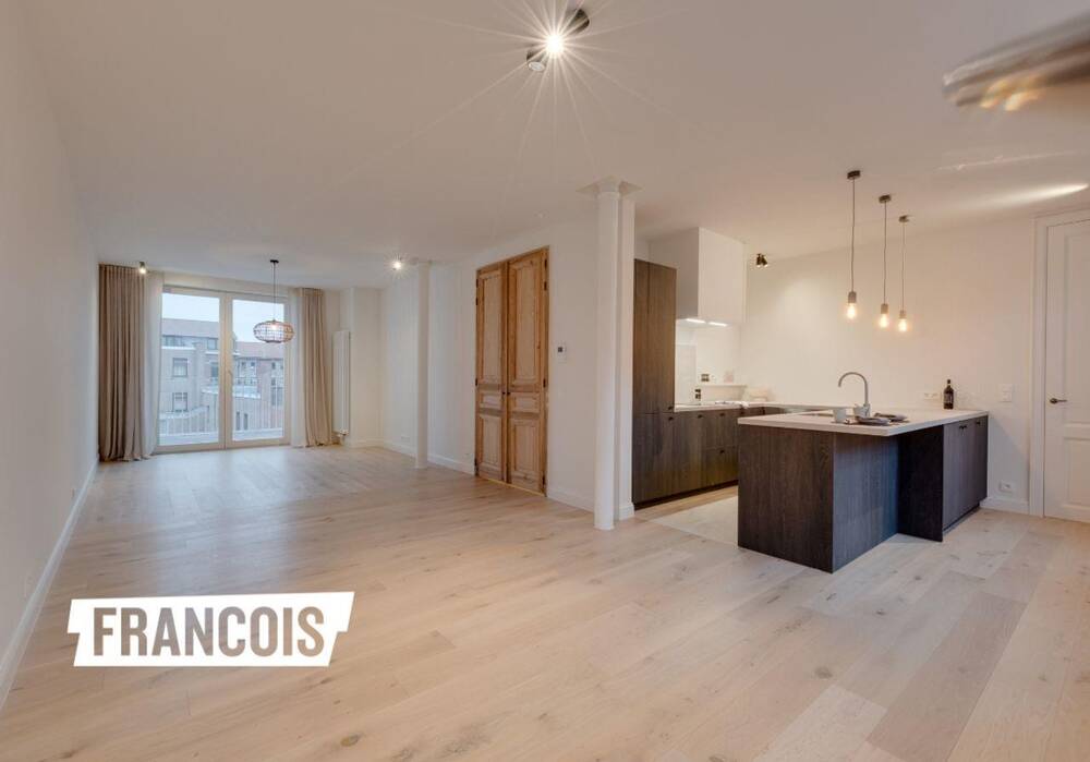 Appartement te  huur in Roeselare 8800 975.00€ 2 slaapkamers 115.00m² - Zoekertje 1357518