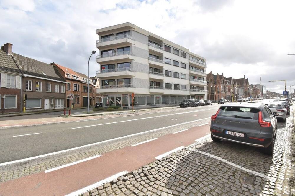 Appartement te  koop in Sint-Andries 8200 170000.00€ 1 slaapkamers 72.00m² - Zoekertje 1359950