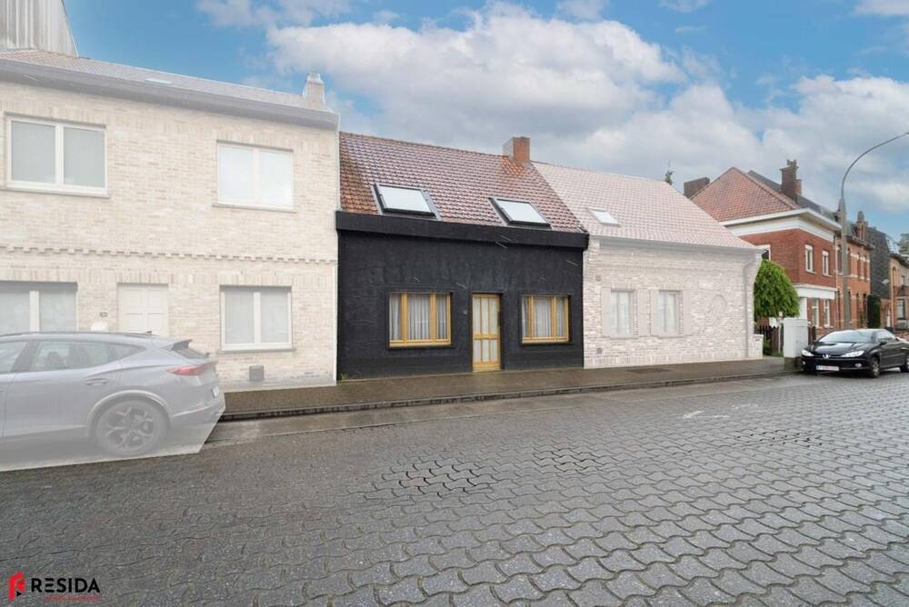 Huis te  koop in Harelbeke 8530 129000.00€ 3 slaapkamers 132.00m² - Zoekertje 1359820